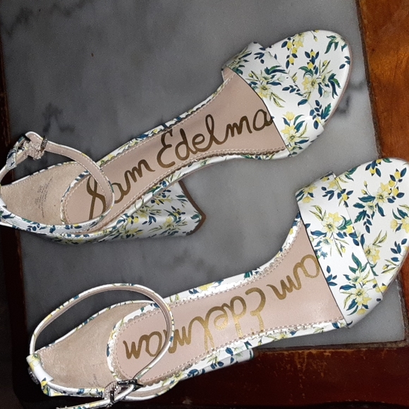 Sam Edelman Shoes - Sam Edelman sz 7.5 daisy block 3.75 inch heels open toe